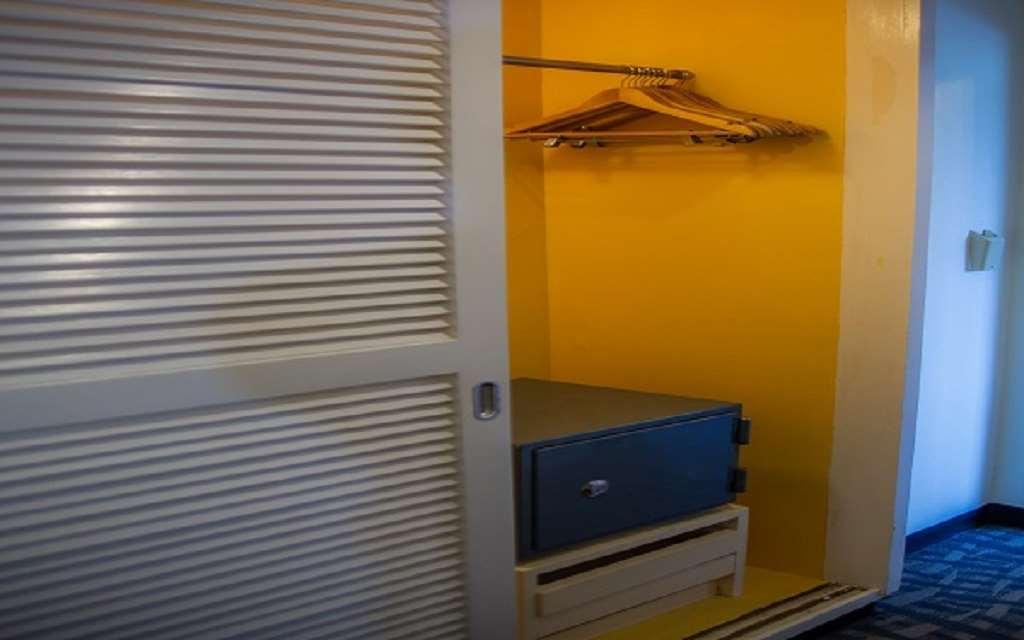Century Hotel Garapan Værelse billede